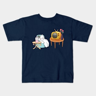 TV and sleepy cat Kids T-Shirt